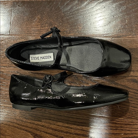 Steve Madden Lorando Mary Jane flats - Picture 1 of 8